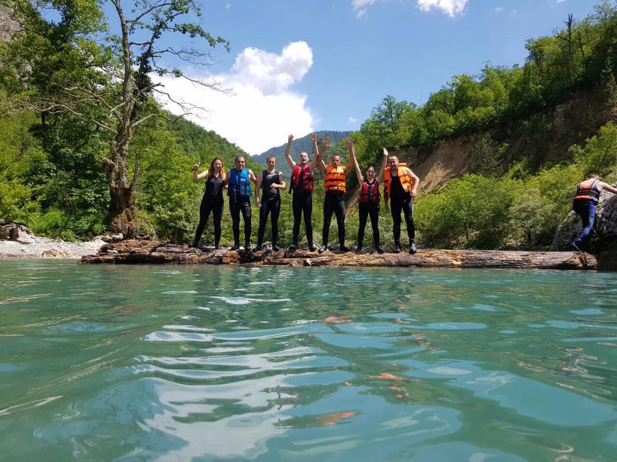 Отель Rafting Camp Tara 87 Hum Экстерьер фото